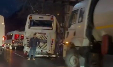 Kocaeli’de zincirleme kaza yaşandı! 12 yaralı