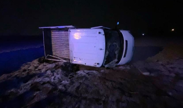 Konya'da kamyonet takla attı! 3 yaralı