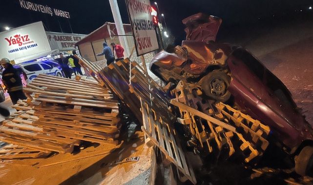 Konya’da kontrolden çıkan otomobilin sürücüsü yaralandı