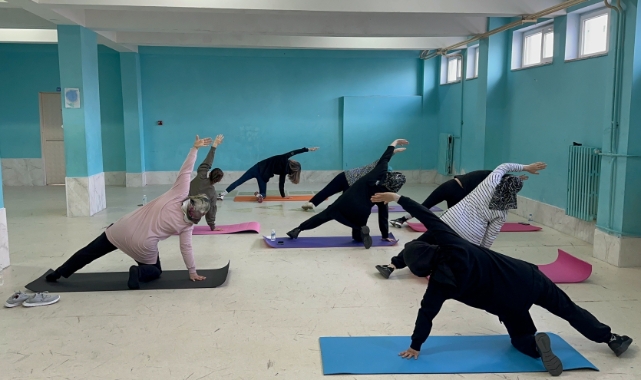 Köyde açılan pilates kursuna kadınlardan büyük ilgi