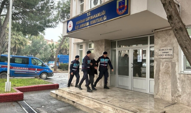 Manisa'da kendilerini MİT mensubu olarak tanıtan dolandırıcılara operasyon!