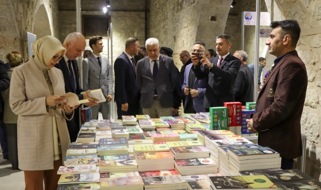 Mersin 1. Kitap ve Kültür Günleri etkinliği sürüyor