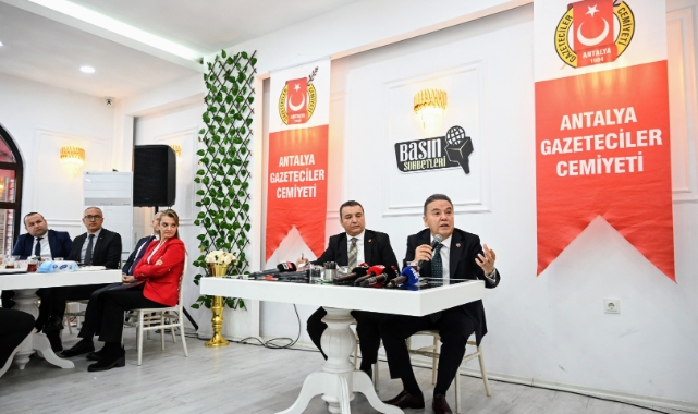 Muhittin Böcek: "Antalya'ya teleferiği yeniden kazandıracağız"