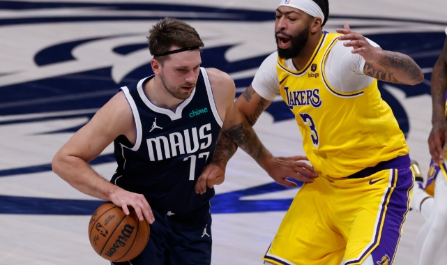 NBA'de Lakers, Luka Doncic'i kadrosuna kattı, Anthony Davis'i Dallas'a gönderdi