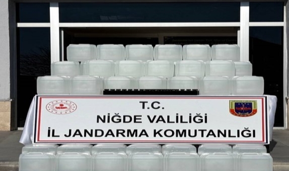 Niğde'de jandarmadan sahte alkol operasyonu