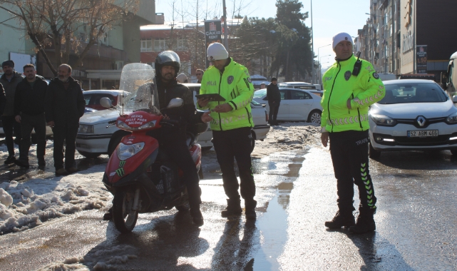 Ordu'da kar yağışı sonrası trafik denetimi