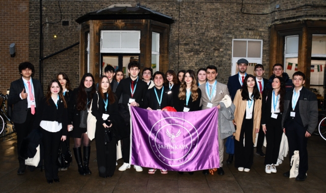 Şahinkaya CAMBRIDGE MUN’da Türkiye’yi 3. kez temsil etti