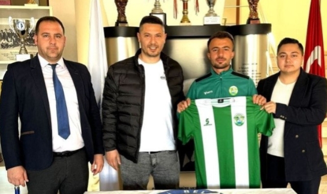 Salihli Belediyespor kadrosunu güçlendirdi