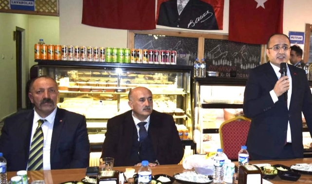 Şenkaya’da muhtarlardan birlik beraberlik gecesi