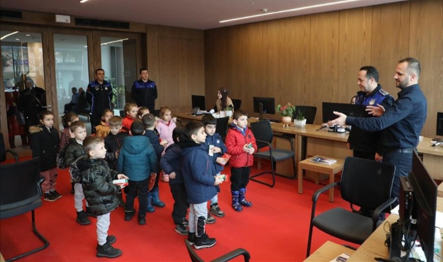 Şükrünailipaşa Anaokulu öğrencilerinden İnegöl Belediyesi’ne ziyaret