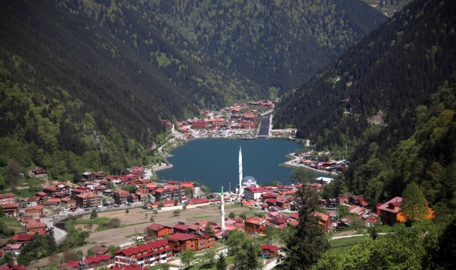 Uzungöl'de 70 turizm tesisi mühürlendi