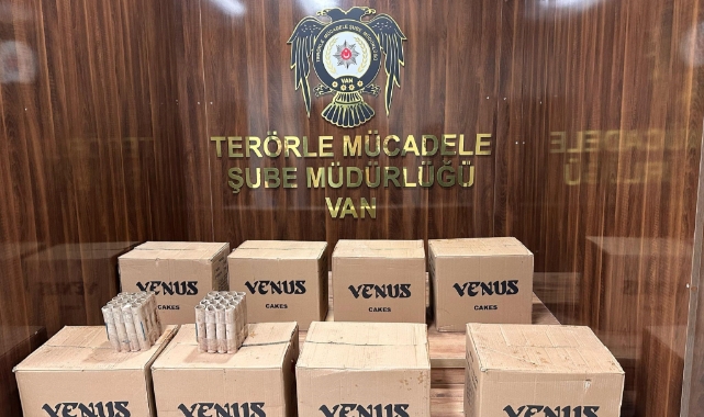 Van'da bin 568 adet havai fişek ele geçirildi!