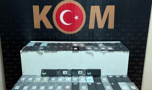 Van'da kaçakçılık operasyonu! Tam 1 buçuk milyon TL...