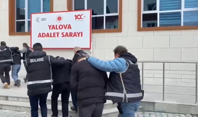 Yalova’da silah zoruyla bir kişiyi gasp eden 4 kişi tutuklandı