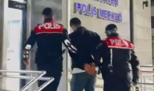 15 yılla aranan zanlı İzmir’de yakalandı