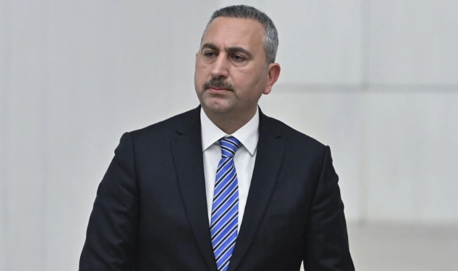 Abdülhamit Gül'den Cumhurbaşkanı Erdoğan ve ailesine yönelik hakaretlere tepki