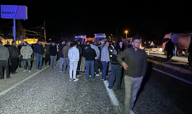 Adıyaman'da karşıya geçmeye çalışan yayaya otomobil çarptı: 1 ölü, 2 yaralı