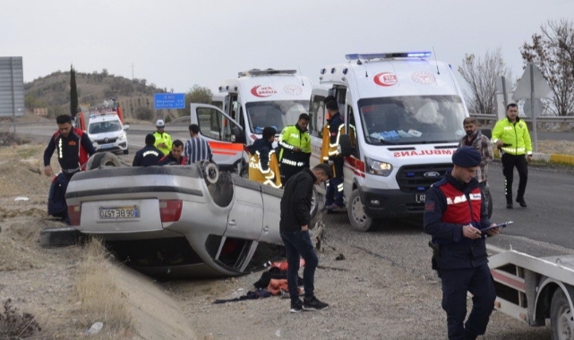 Adıyaman’da otomobil takla attı: 4 yaralı