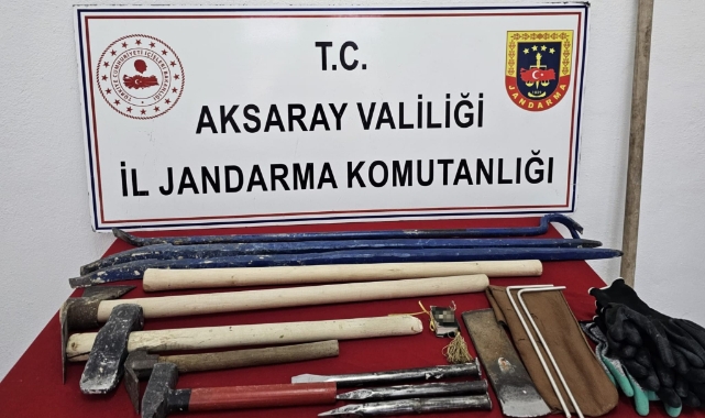 Aksaray'da kaçak kazı yapan 5 şahıs suçüstü yakalandı