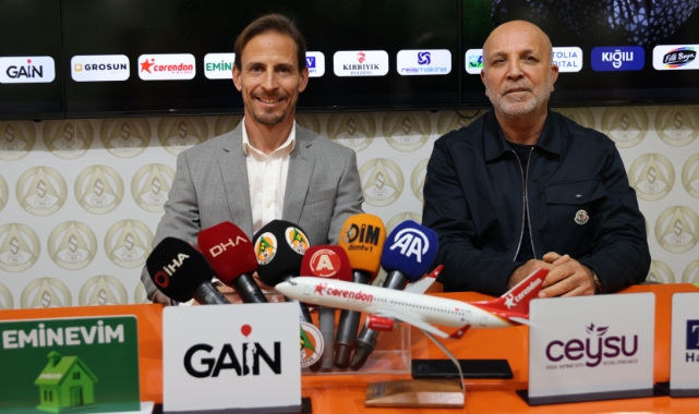 Alanyaspor Joao Pereira 1,5 yıllık sözleşme imzaladı