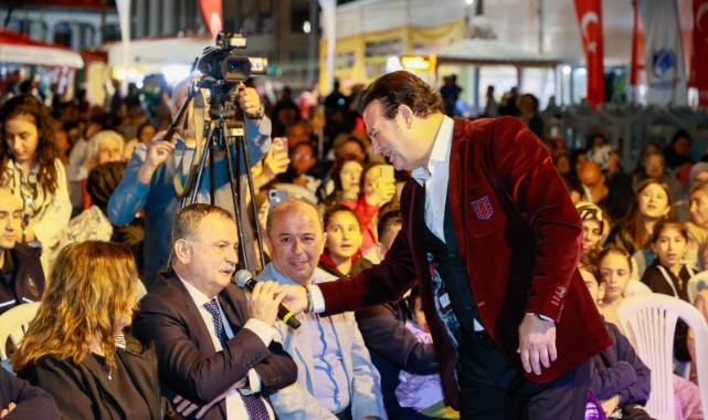 Ali Çakar Manisalıları mest etti