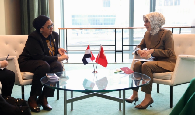 Bakan Göktaş ve Amal Amar'dan ikili görüşme