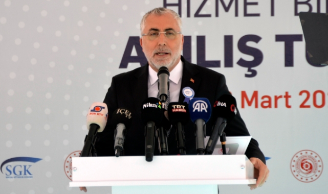 Bakan Işıkhan: Herkese birinci sınıf sağlık hizmeti sunan tek ülkeyiz