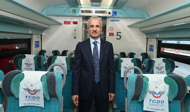 Bakan Uraloğlu duyurdu! YHT'ler 97 milyon yolcu taşıdı