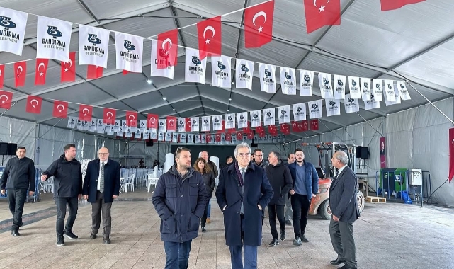 Bandırma Belediyesi iftar çadırı kurdu