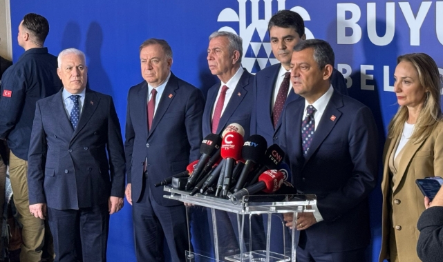 Başkan Bozbey İmamoğlu'na destek için İstanbul'a gitti