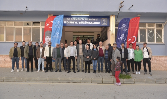 Başkan Zencirci iftarda vatandaşlara incir ikramında bulundu