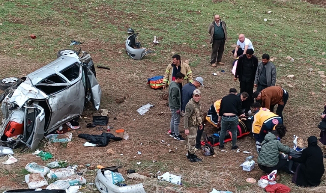 Bayram ziyaretine giden aile kaza yaptı: 5 yaralı