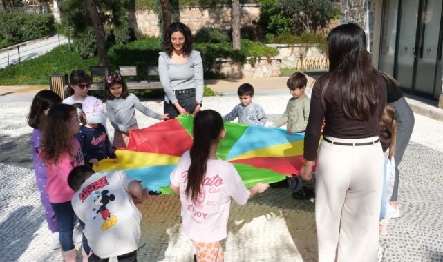 Belediyenin çocuk atölyelerinde eğlenceli etkinlikler
