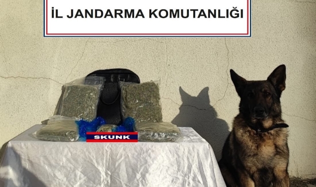 Bolu'da uyuşturucu tacirleri otobüste yakalandı