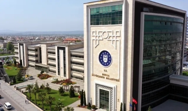Bursa Büyükşehir 450 mahallede 498 farklı noktada tatlı ikramı gerçekleştirdi