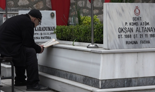 Bursa'da ilk bayram ziyareti şehitliğe oldu