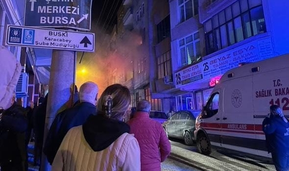 Bursa'da korkutan ev yangını!