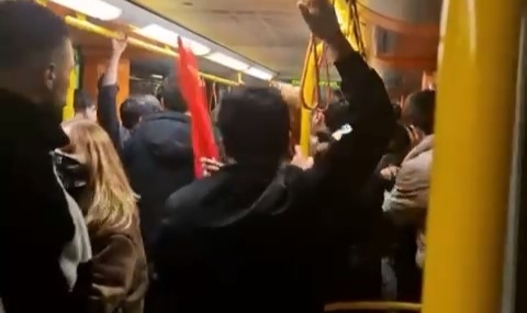 Bursa'da metroda kavga!