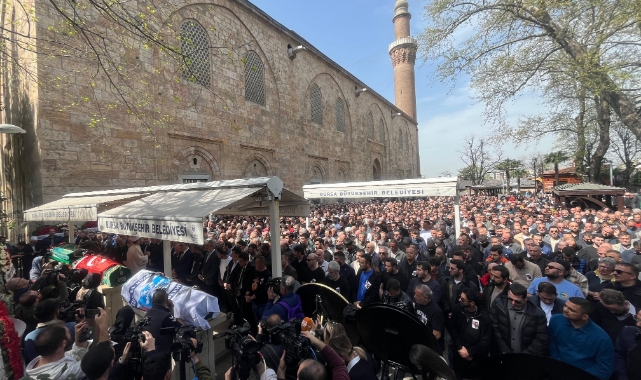 Bursa'da milli sporcu Berkin ve kayak hocası babası son yolculuklarına uğurlandı