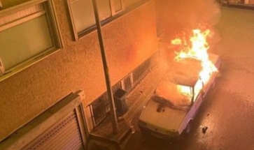 Bursa'da otomobil cayır cayır yandı