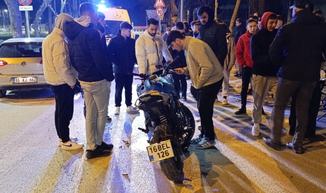 Bursa'da otomobil ile motosiklet çarpıştı: 1 yaralı