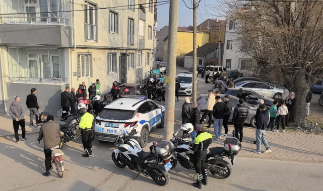 Bursa'da polisten kaçan otomobil uyuşturucu yuvası çıktı
