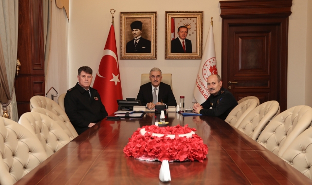 Bursa Valisi Ayyıldız "Ramazan Bayramı Tedbirleri" toplantısına katıldı