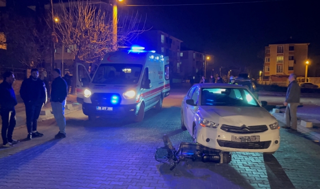 Çorlu'da otomobille çarpışan elektrikli bisikletli yaralandı