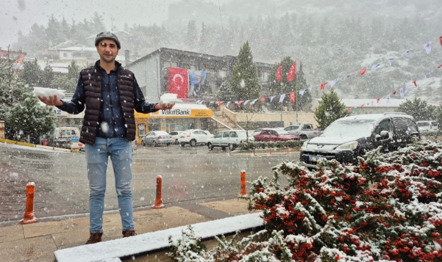 Denizli’de bahar ve kış aynı günde yaşandı