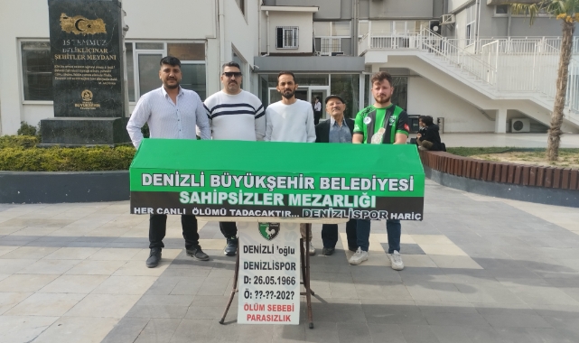 Denizlispor taraftarlarından tabutlu eylem