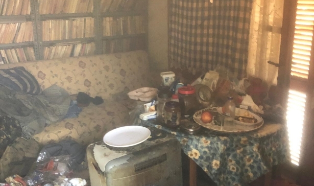 Didim'de yaşlı adam çöp evde ölü bulundu