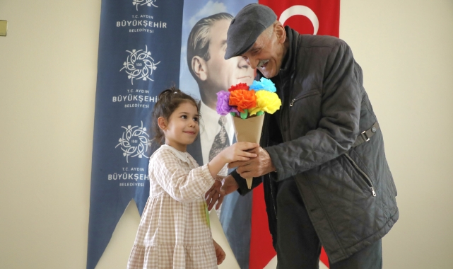 Didim Huzurevi sakinleri unutulmadı