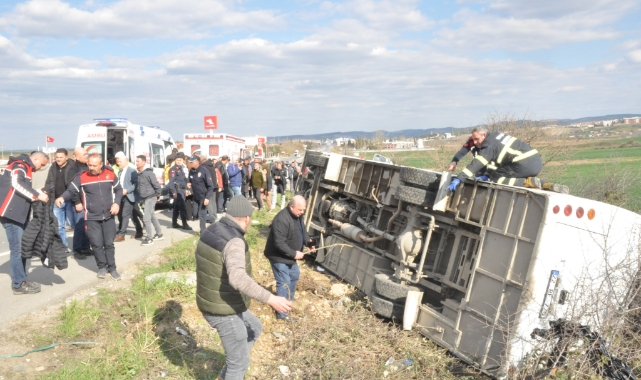 Edirne'de öğrenci servisi şarampole devrildi! 27 yaralı