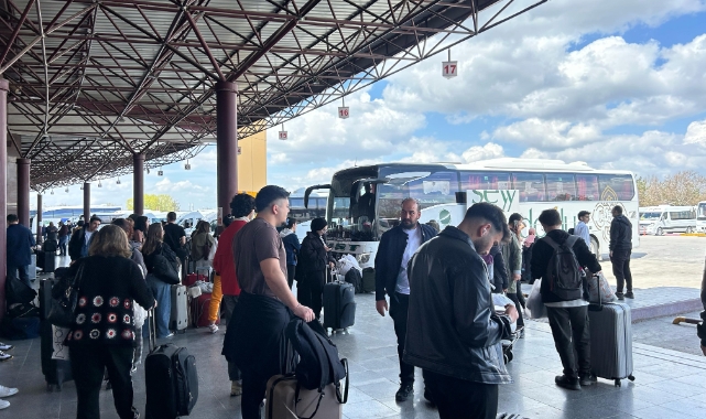 Eskişehir Otogarında bayram yoğunluğu